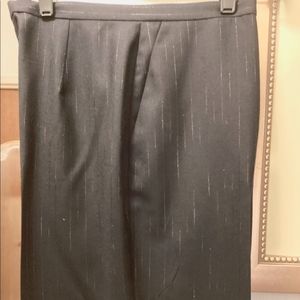 M A G BLACK PINSTRIPED PANTS SZ 12.